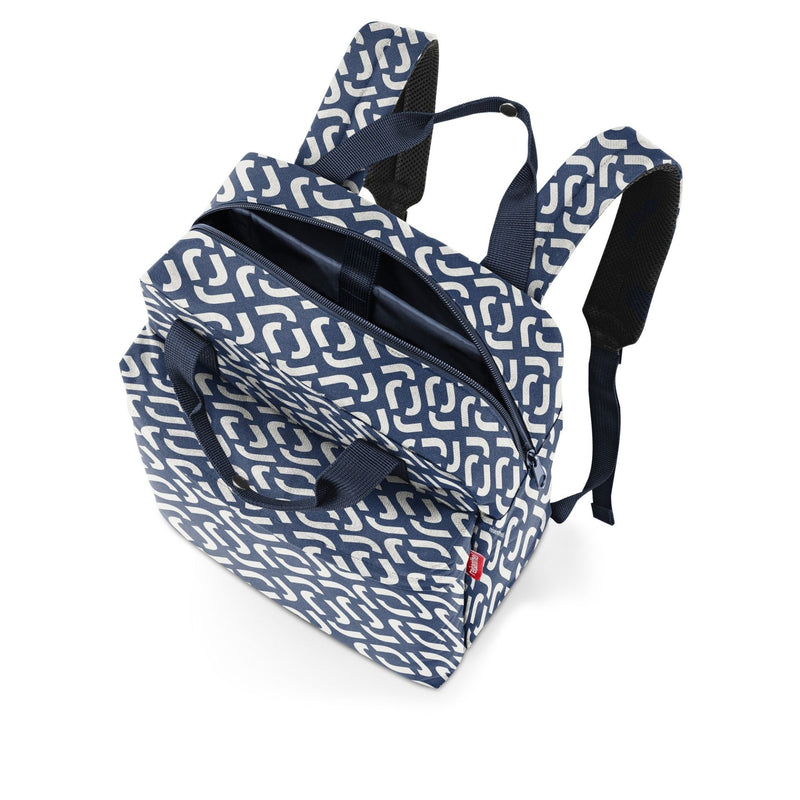 Allday-backpack-M-signature-navy-Rugtas-blauw