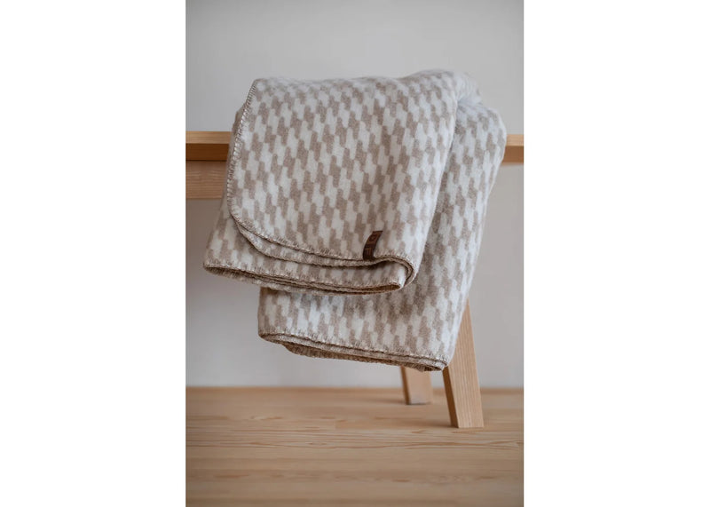 David-Fussenegger-Merano-wol-warm-deken-beige-made-in-oostenrijk