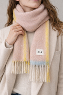 Mantas-EZCARAY-sjaal-TW-3F-roze-geel-22x250-Regalino