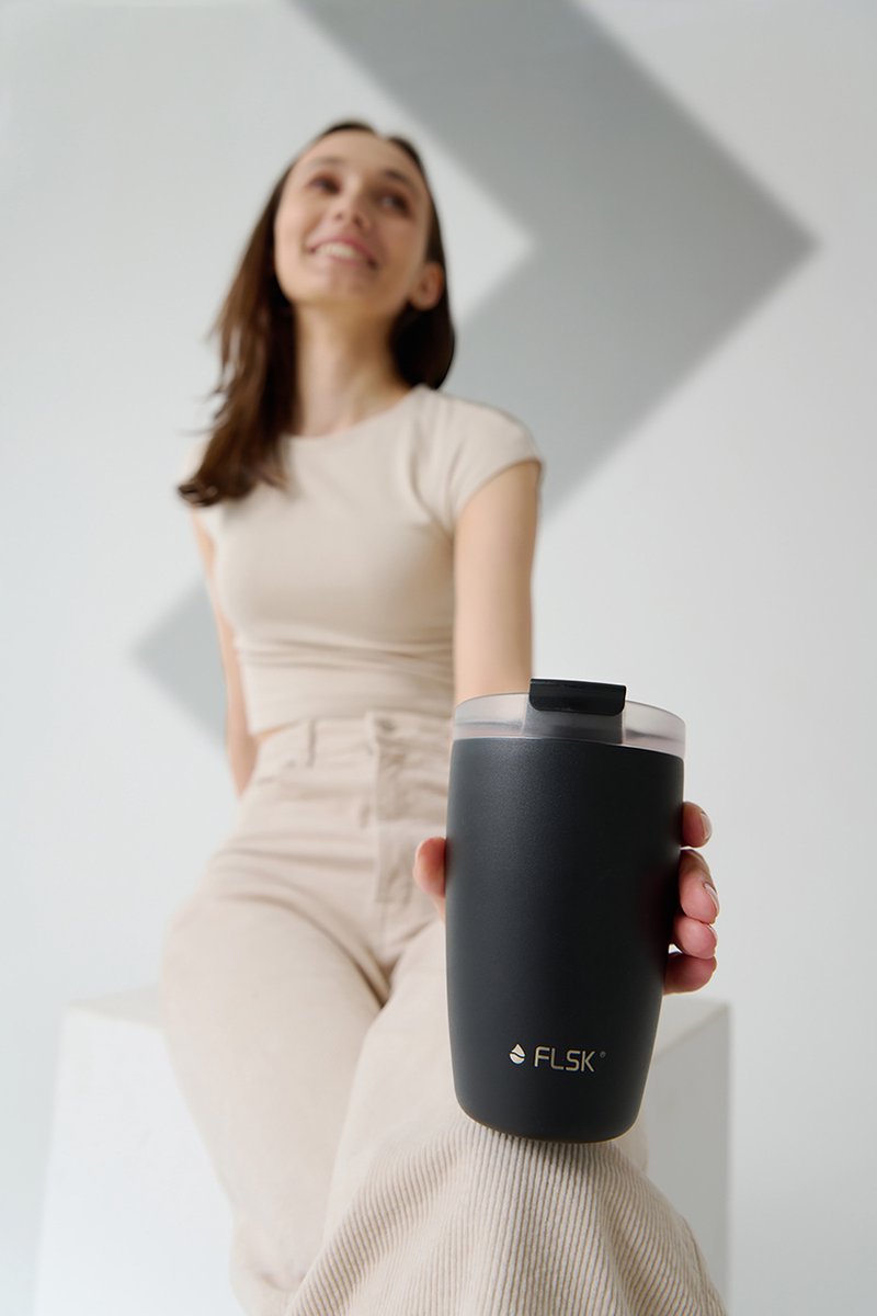 FLSK Thermosbeker CUP 350 ml - zwart