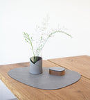 LIND DNA Placemat Curve L - Duurzaam leer - "Hippo" Antraciet Grijs