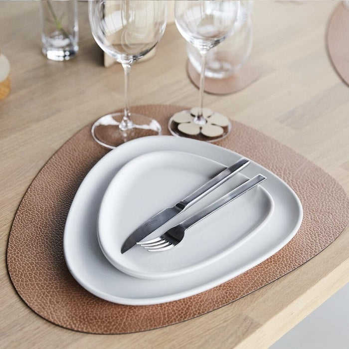 LIND DNA Placemat Curve L  HIPPO - Duurzaam leer - Nude