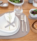 LIND DNA Placemat Curve L - Duurzaam leer - "Hippo" Warm Grey